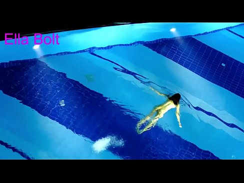 ❤️ Ich kann nicht aufhören zuzusehen, junge Blondine beim Nacktschwimmen im Pool des ELLA BOLT Resorts erwischt ❤ Porn video bei de.xxxdesichudai.ru ️❤